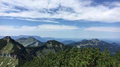 Vom Satzstein über die Feichtensteinalm auf den Regenspitz