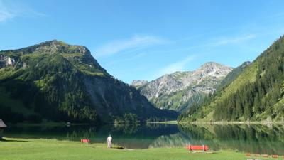 Von Tannheim zum Bergacht Wasserfall