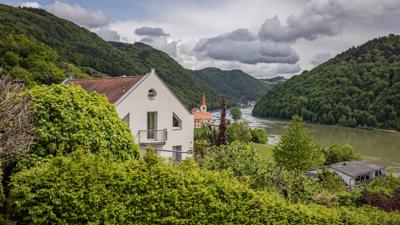 St. Nikola: Burg Werfenstein Wanderweg