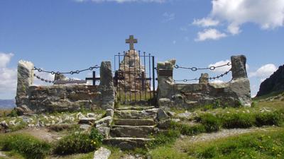 Hollbrucker Kreuz und Kriegerfriedhof Hochgränten