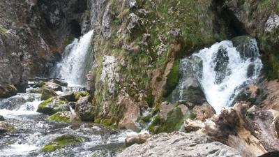 Jungbrunnen-Wasserfall-Wanderung