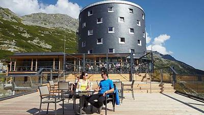 Wanderung zur Osnabrückerhütte (2 022 m)
