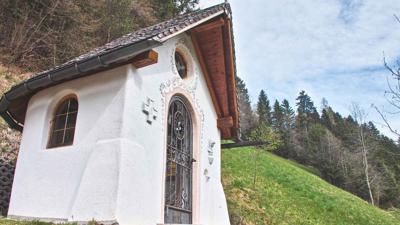Wanderweg zum Weiler Au Oberperfuss