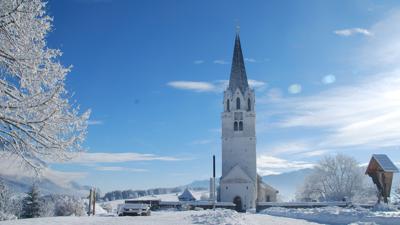 Wanderweg zur Kirche