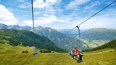 Bergstation Doppelsesselbahn – Hochzeiger – Mittelstation