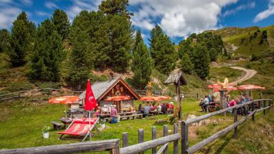 Rundwanderung zur Kalbenalm und Tanzalm