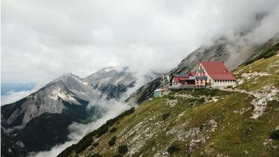 Karwendel Höhenweg (Etappe 5): Bettelwurfhütte – Hallerangerhaus