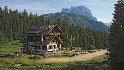 Ostseitiger Tàmer-Höhenweg