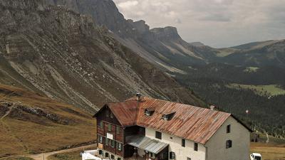 Schlüterhütte, 2301 m