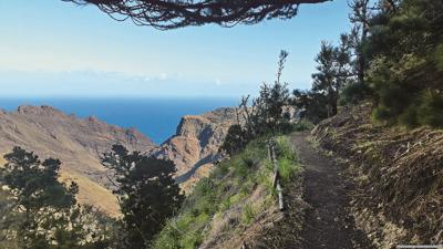 Zu den Casas de Cuevas Blancas