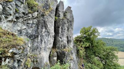 Alpiner Steig – Ruine Loch