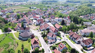 Von Friedrichshafen in die Tettnanger Natur mit Hopfen und Hauskapelle