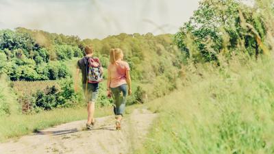 WT16  Burgruine, Aussichten und Motorräder