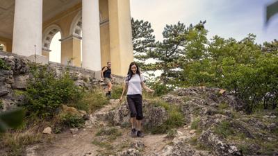Wanderregion Anninger: Von der Meiereiwiese zum Husarentempel